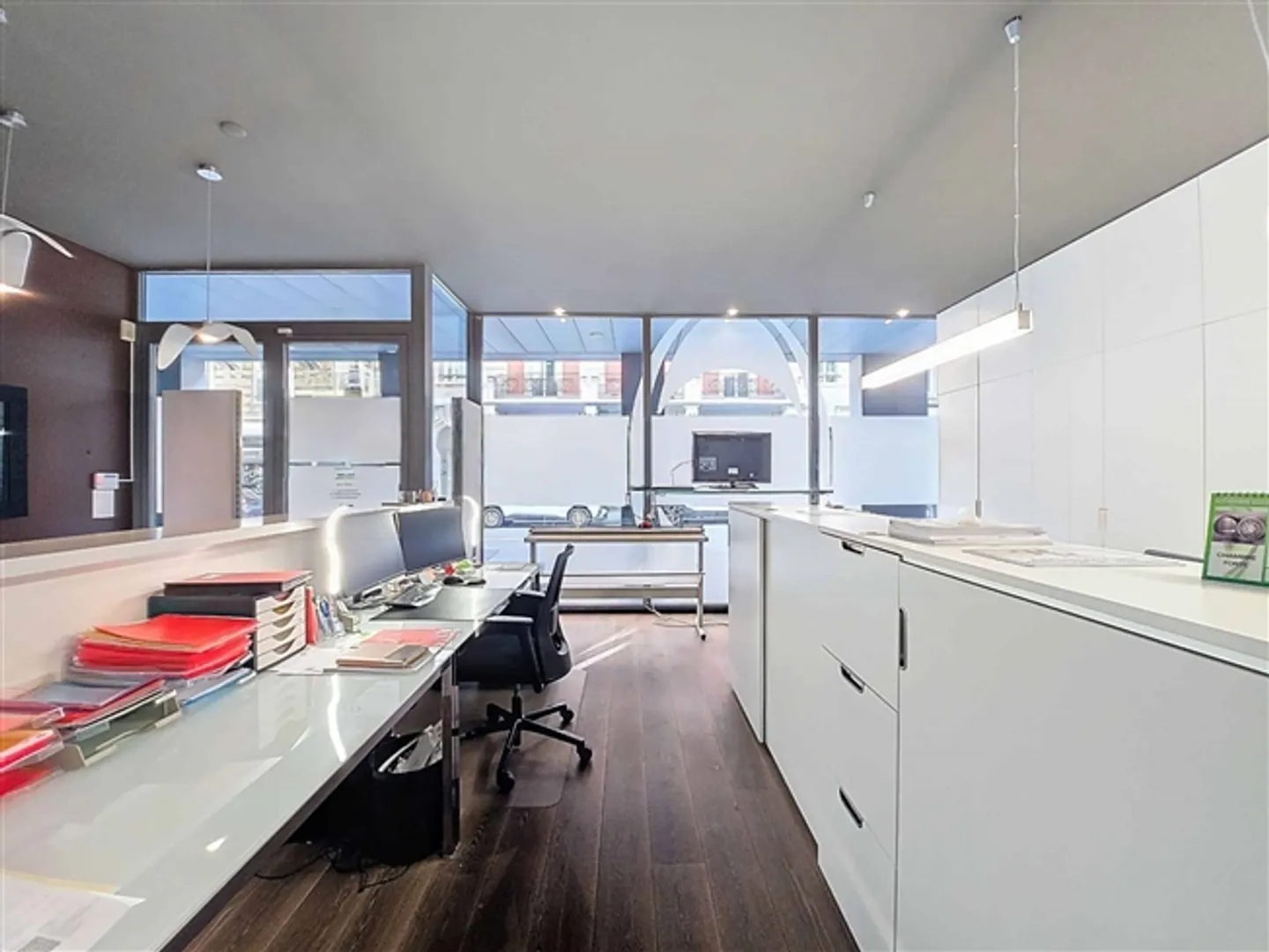 Locaux commerciaux au centre-ville de Montreux - Photo 4 sur 9