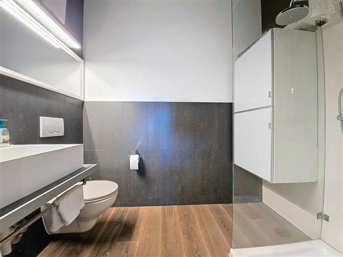 Locaux commerciaux au centre-ville de Montreux - Photo 9 sur 9