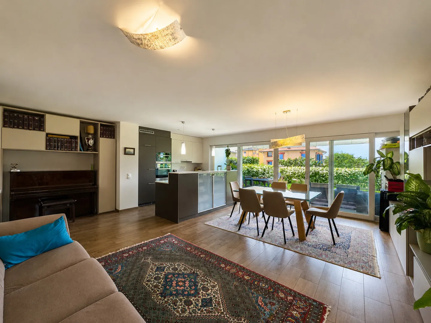 Appartement spacieux de 5,5 pièces avec jardin à Mendrisio - Photo 1 sur 16