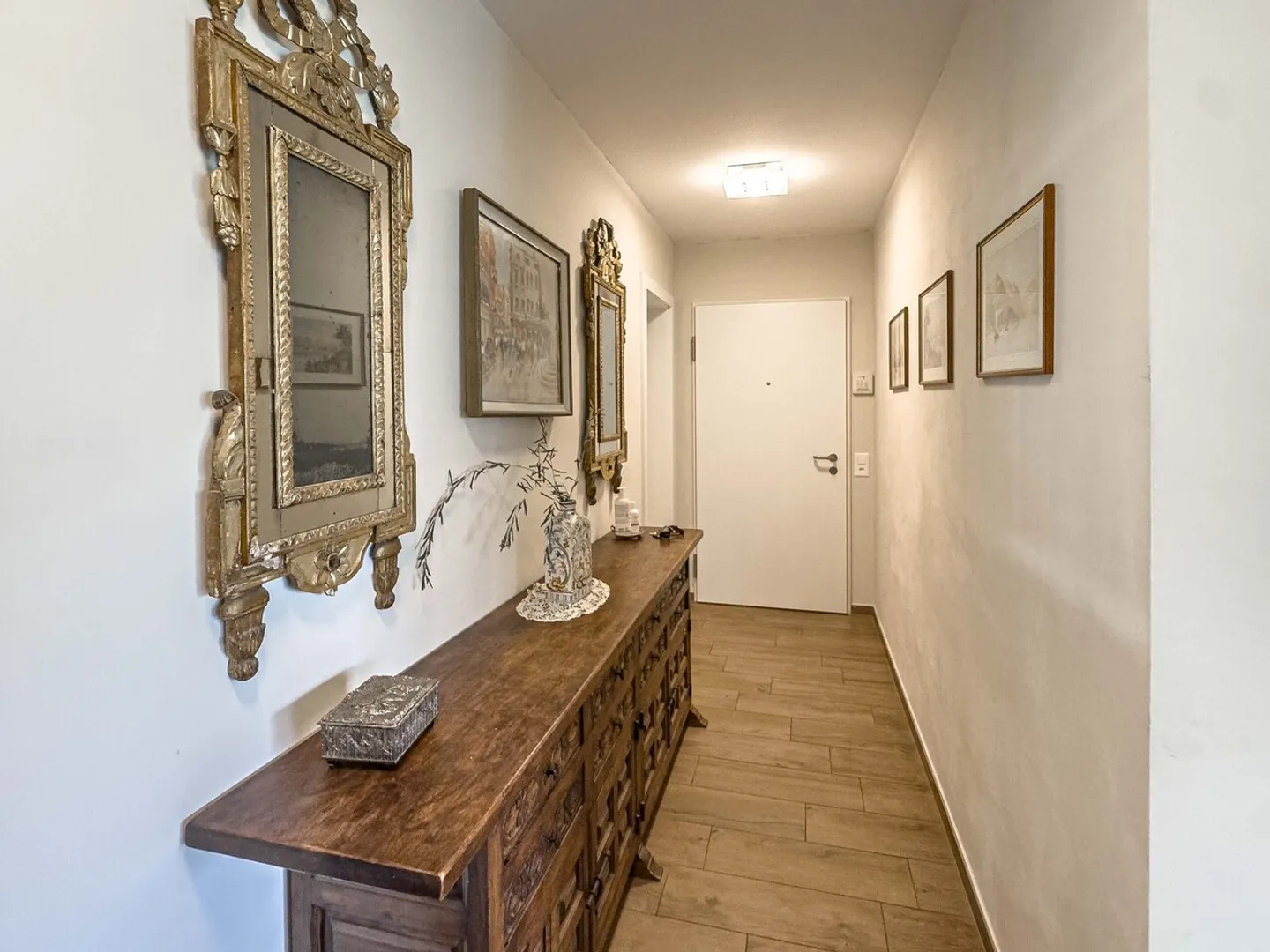 Appartement spacieux de 5,5 pièces avec jardin à Mendrisio - Photo 4 sur 16