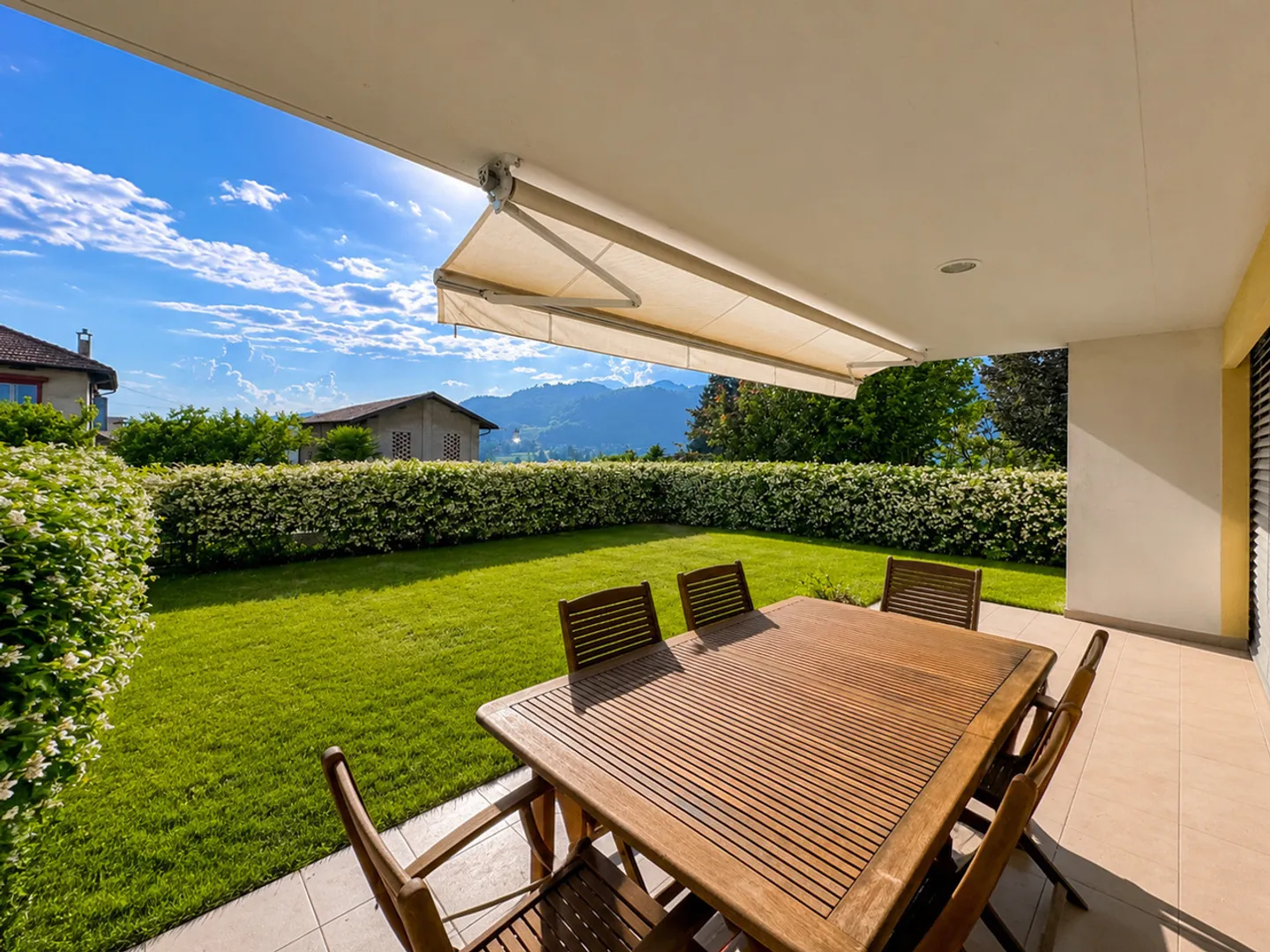 Appartement spacieux de 5,5 pièces avec jardin à Mendrisio - Photo 9 sur 16