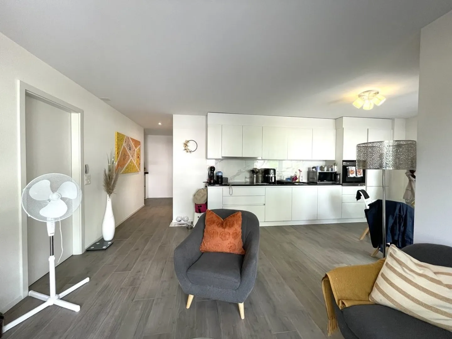 3,5-Zimmer-Wohnung zu CHF 1500.-/Monat inklusive Nebenkosten - Foto 2 von 7