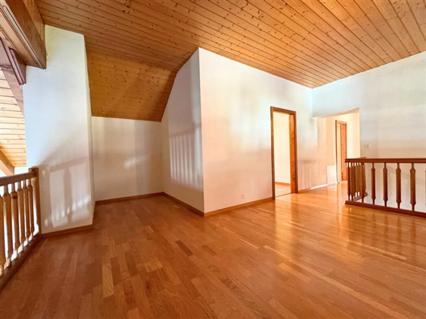 Charming House for Sale in St-Maurice - Photo 11 of 13