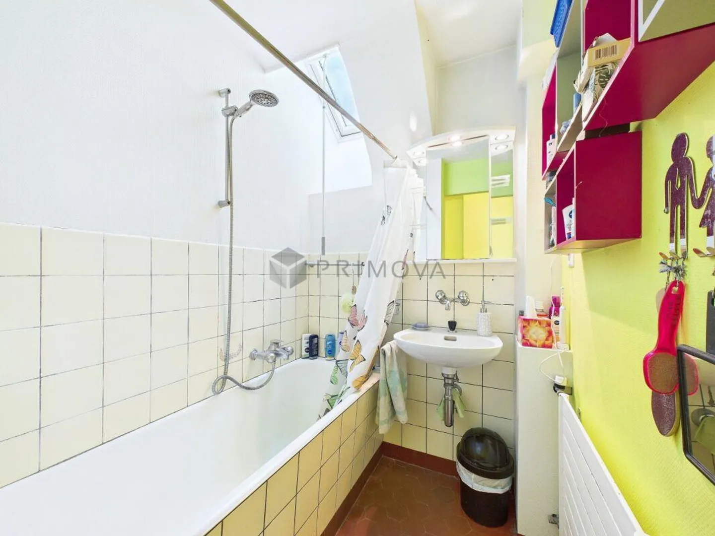 Enfin de la place pour tous : Grande maison individuelle à un emplacement central - Photo 7 sur 13