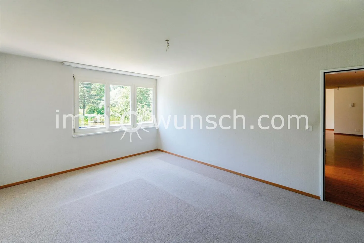 Condominio luminoso e spazioso di 3 ½ stanze con locale tecnico... - Foto 8 di 13