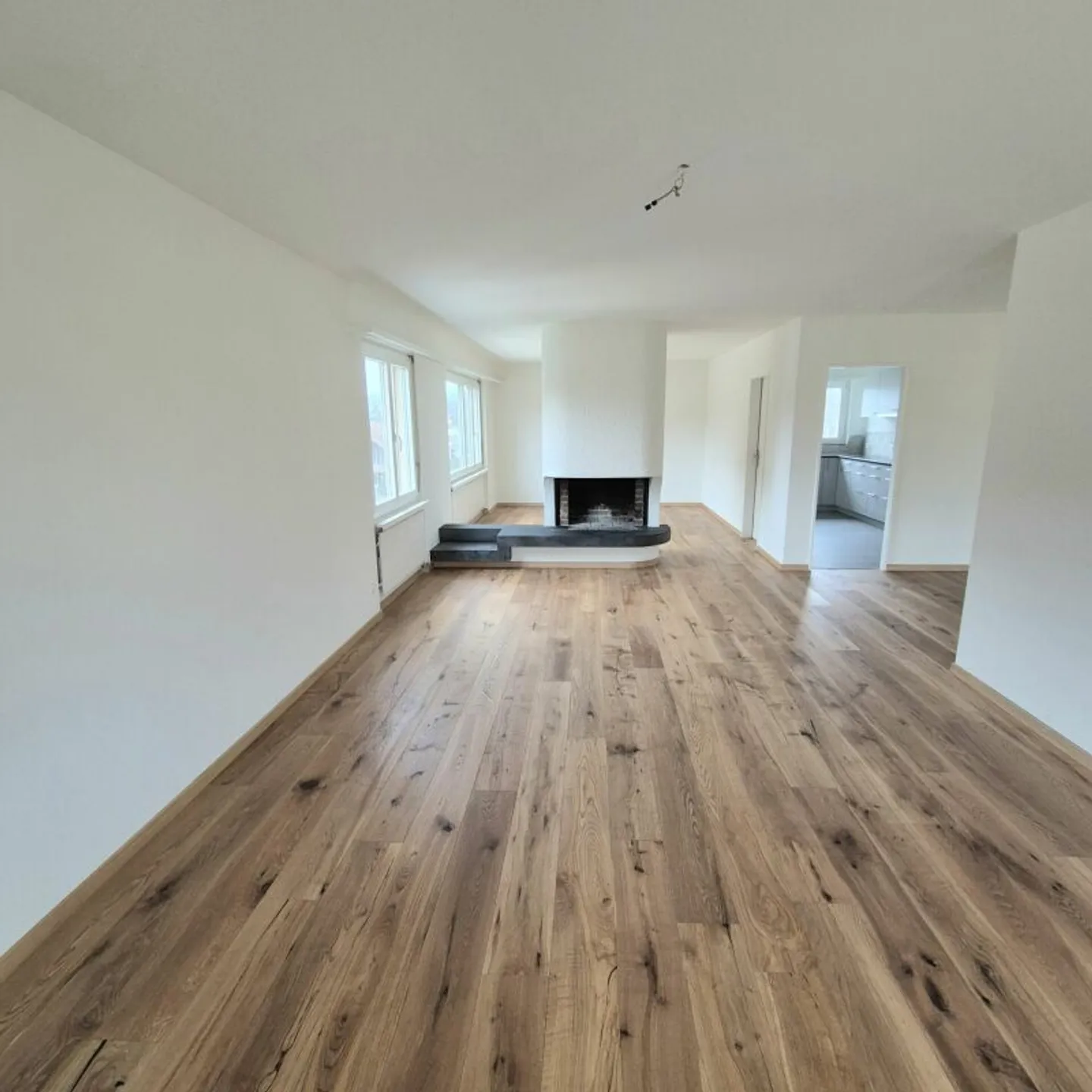 Appartement récemment rénové au centre de Dietikon - Photo 8 sur 13