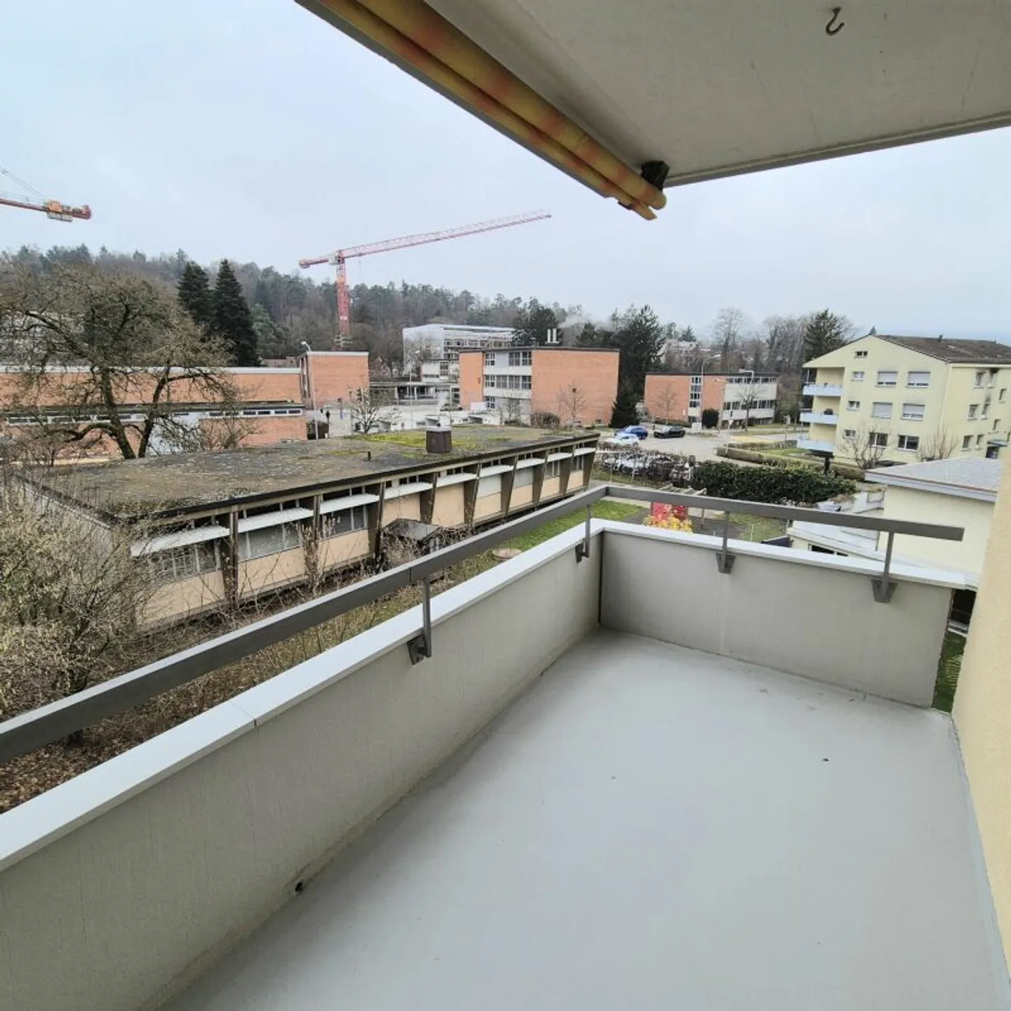 Appartement récemment rénové au centre de Dietikon - Photo 11 sur 13