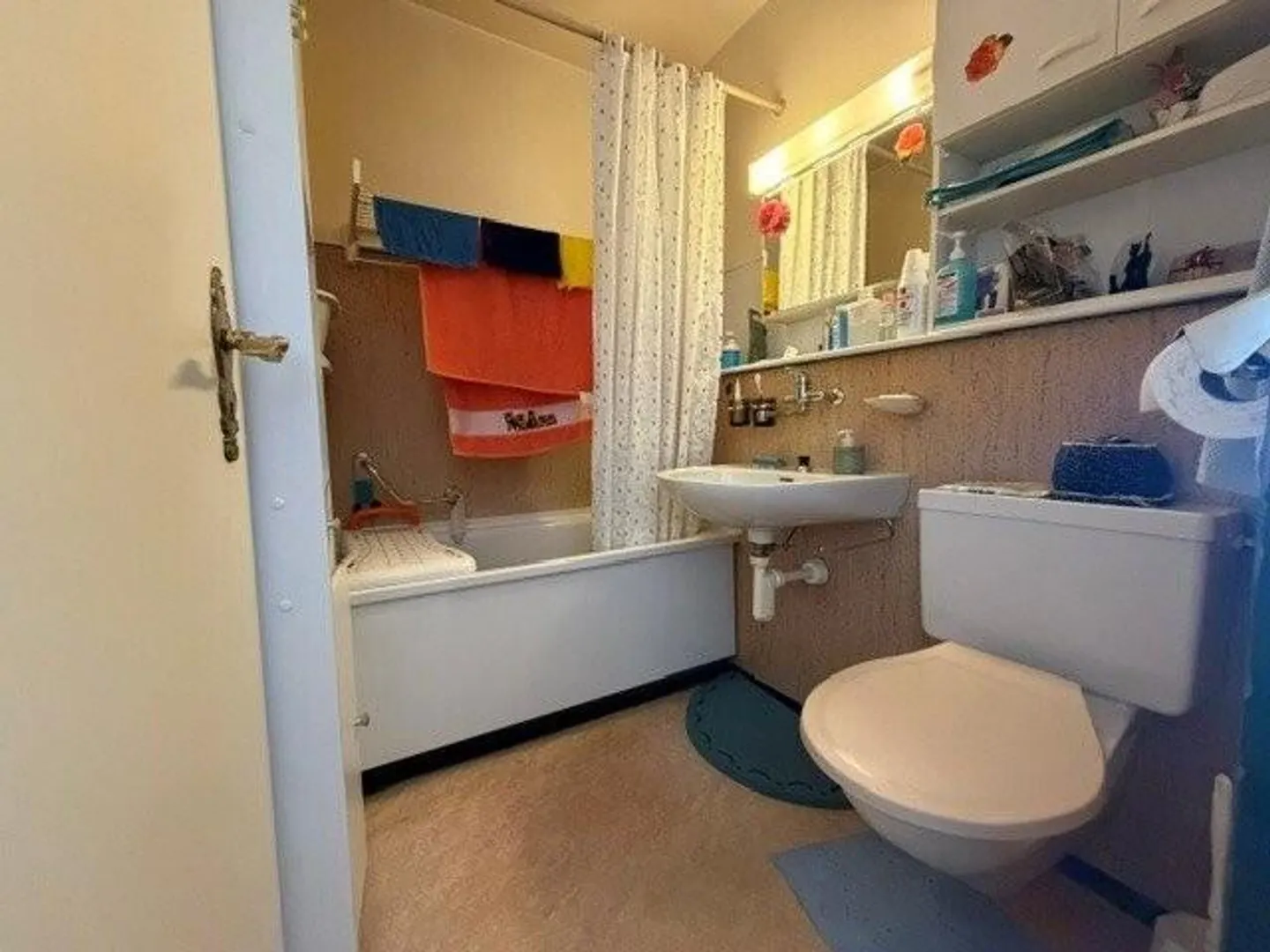 Chavannes District - Close to all amenities - Photo 7 of 8