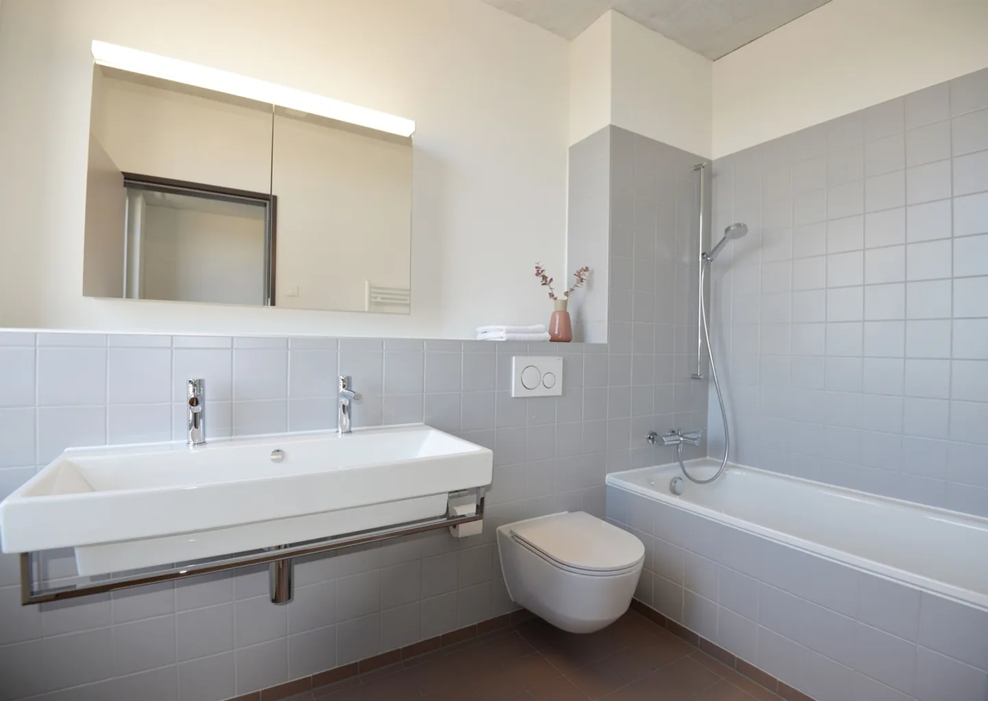 Top modern living in a central location! - Photo 8 of 8