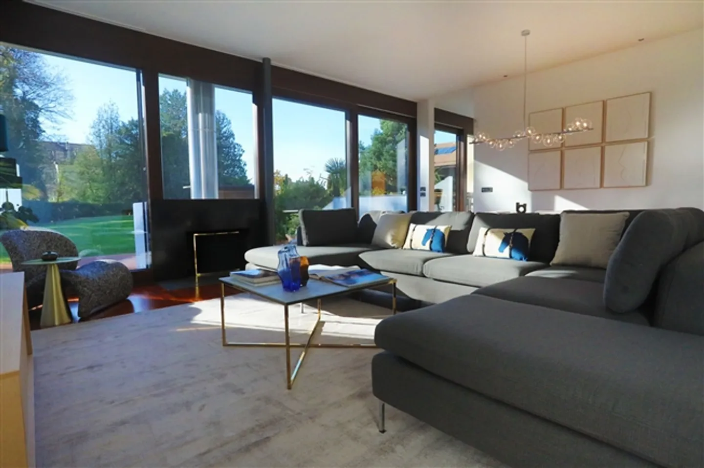 Maison à vendre, Chem. de Madame de Warens, à Montreux, Suisse - Photo 2 sur 14