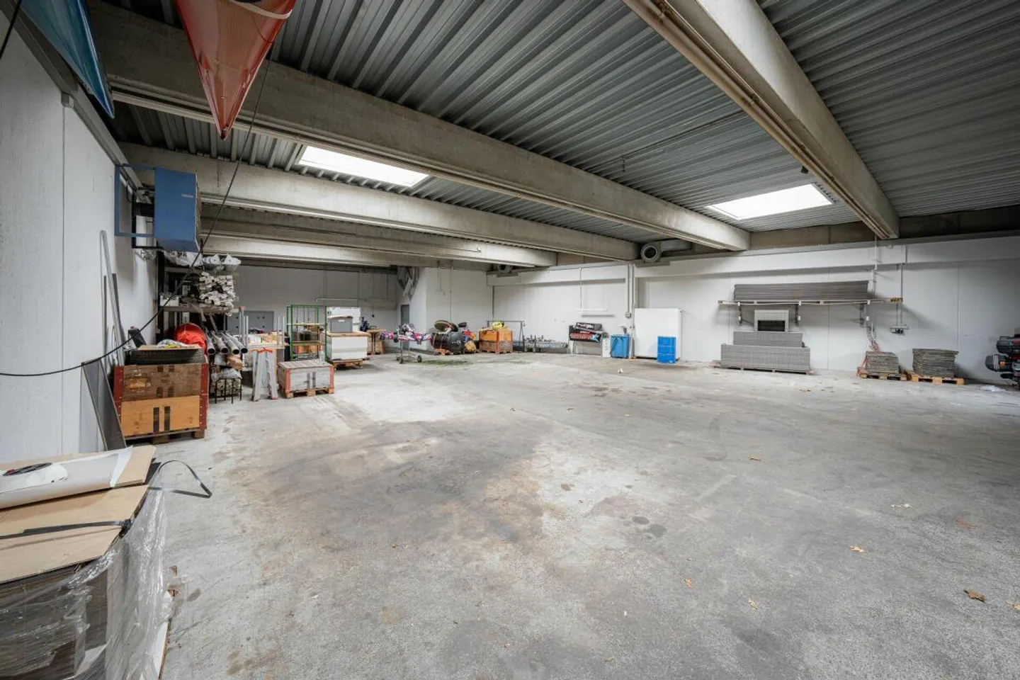 Bureaux et Espaces de Stockage - Photo 3 sur 6