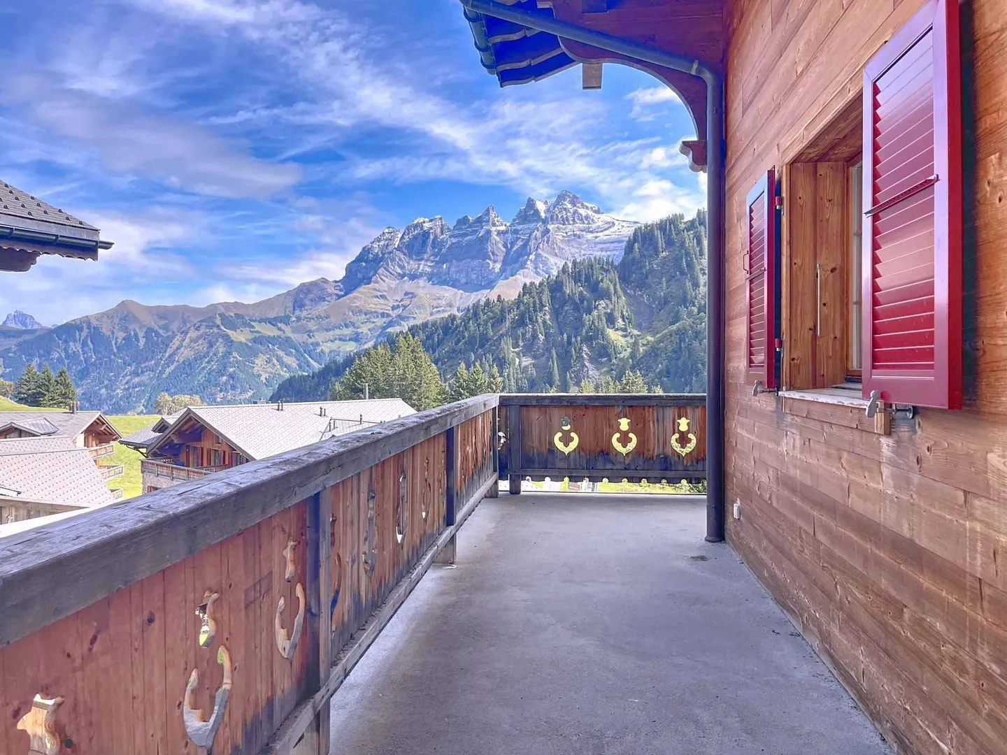 Ski-In/Ski-Out Mountain Apartment - Photo 1 of 10