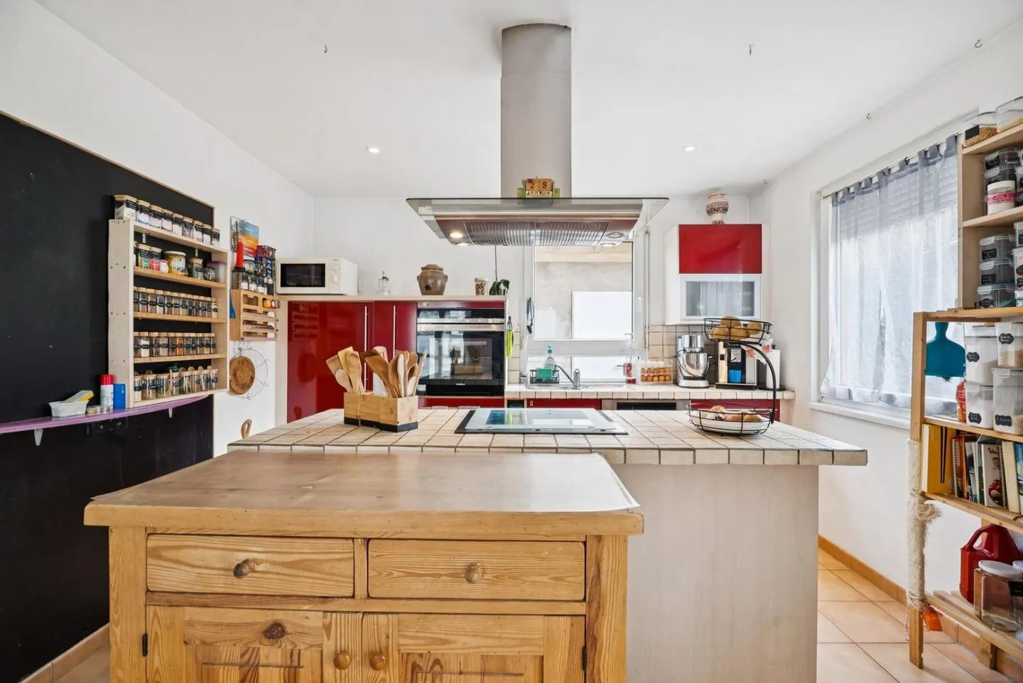 Villa avec 4,5 pièces, conçue pour la croissance, le développement et la vie - Photo 2 sur 12