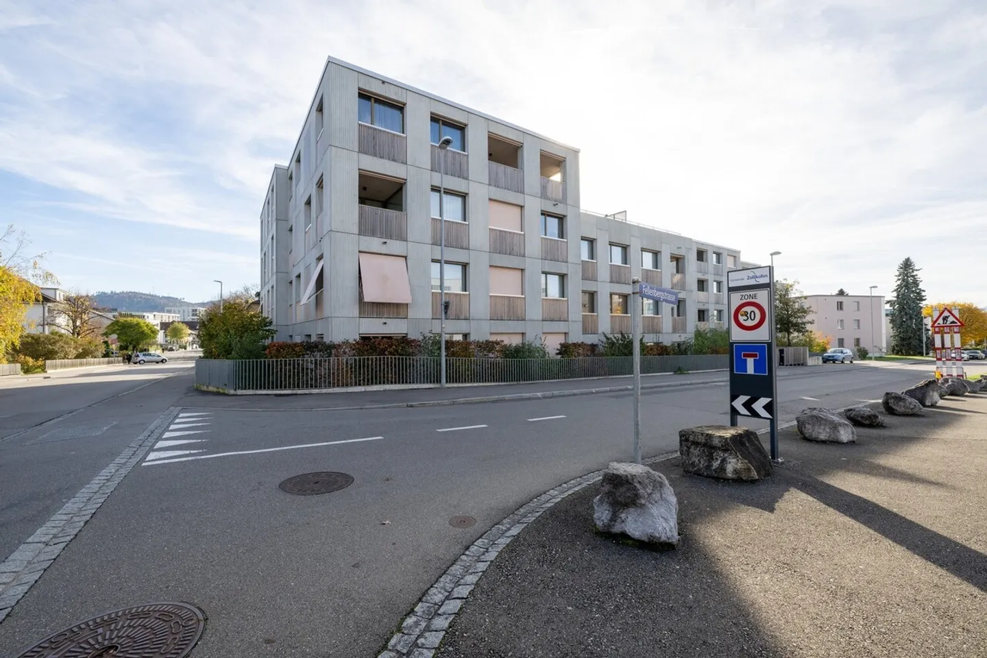 Parking spaces in Zollikofen BE - available immediately or by arrangement... - Photo 5 of 6