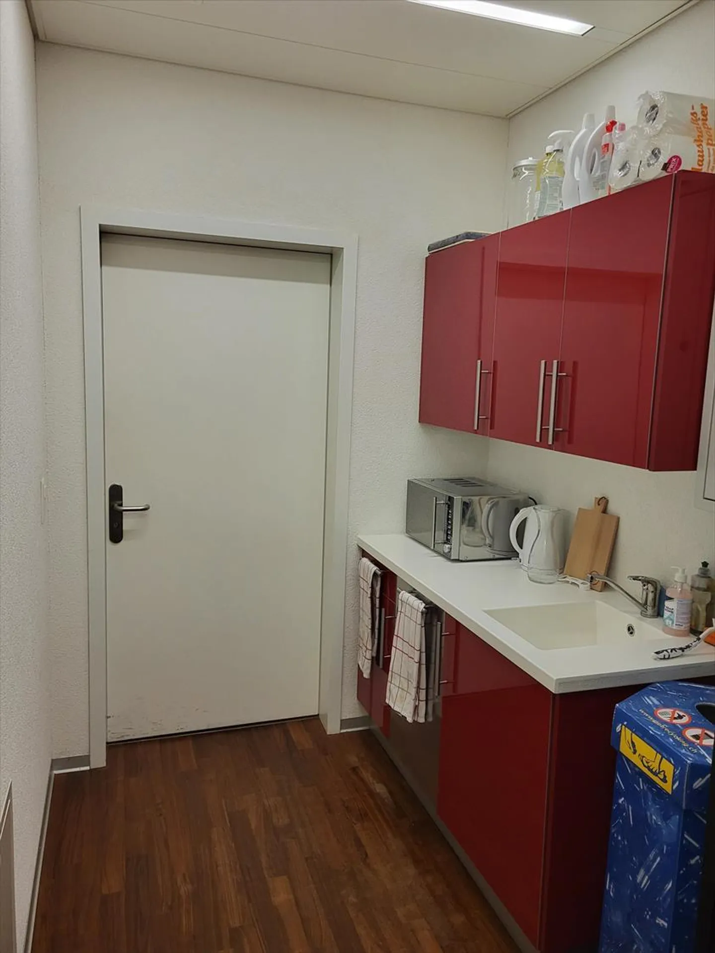 Votre nouvel espace de bureau/service au Wankdorf Center ! - Photo 5 sur 8