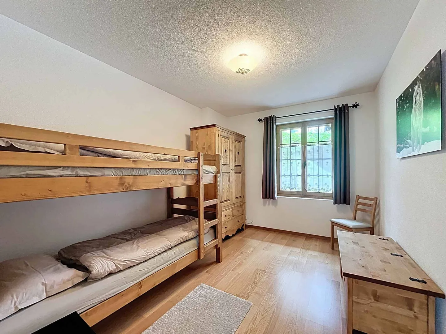 Ski-In/Ski-Out Mountain Apartment - Photo 7 of 10