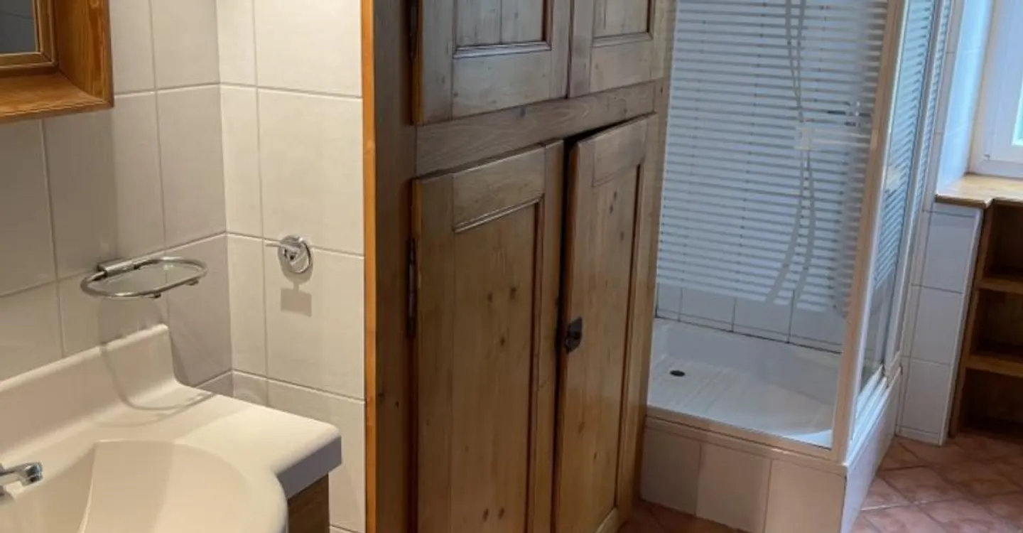 01627 - 5-room apartment - East 6 - La Chaux-de-Fonds - Photo 5 of 6