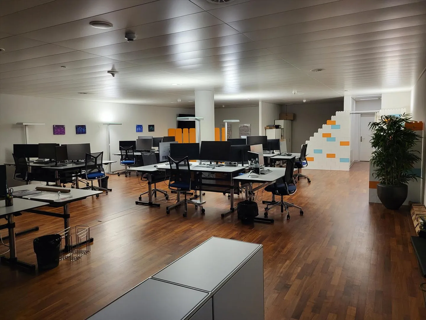 Votre nouvel espace de bureau/service au Wankdorf Center ! - Photo 6 sur 8
