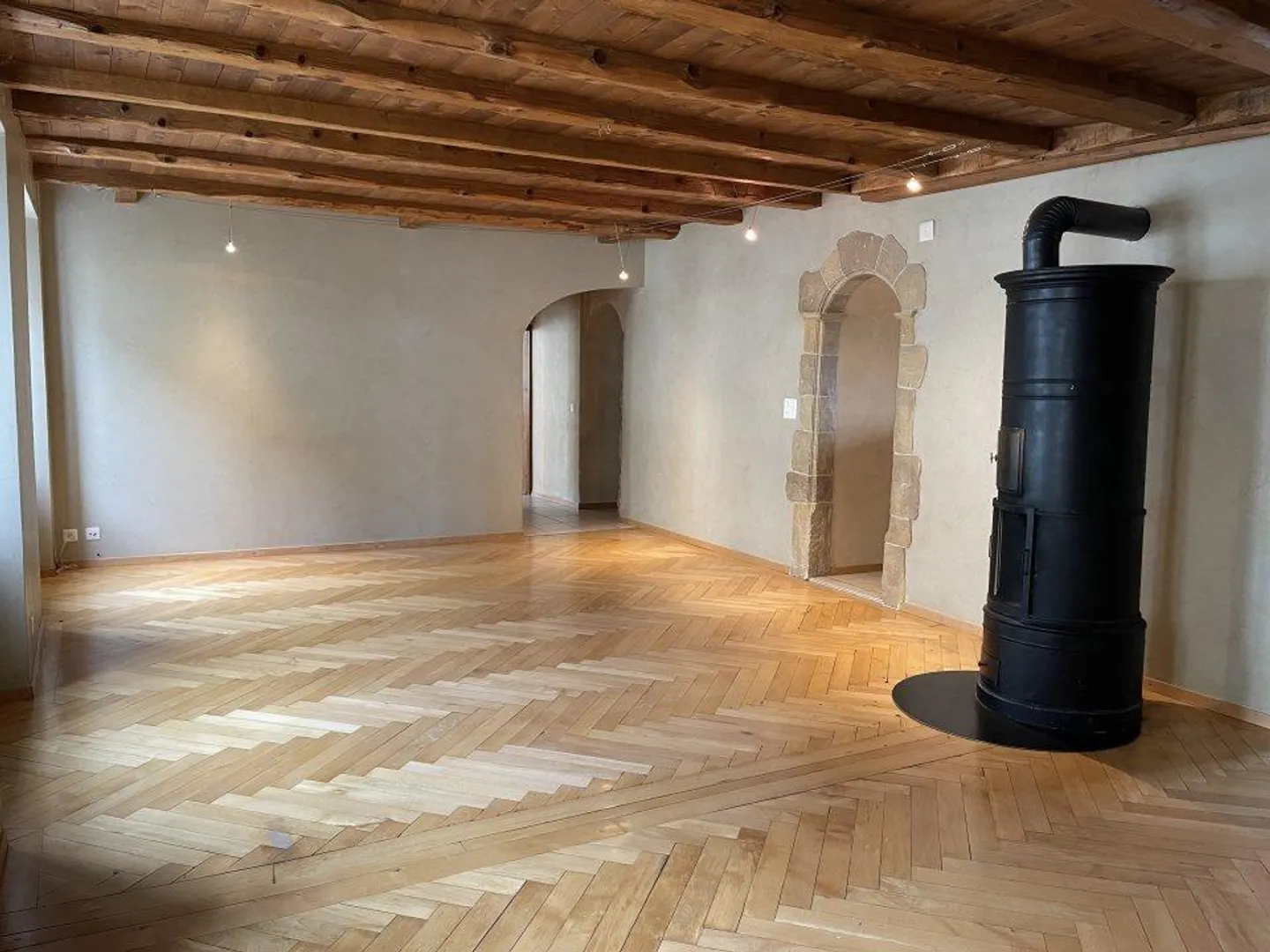 01627 - 5-room apartment - East 6 - La Chaux-de-Fonds - Photo 2 of 6