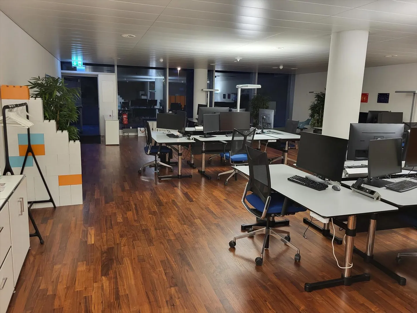 Votre nouvel espace de bureau/service au Wankdorf Center ! - Photo 8 sur 8