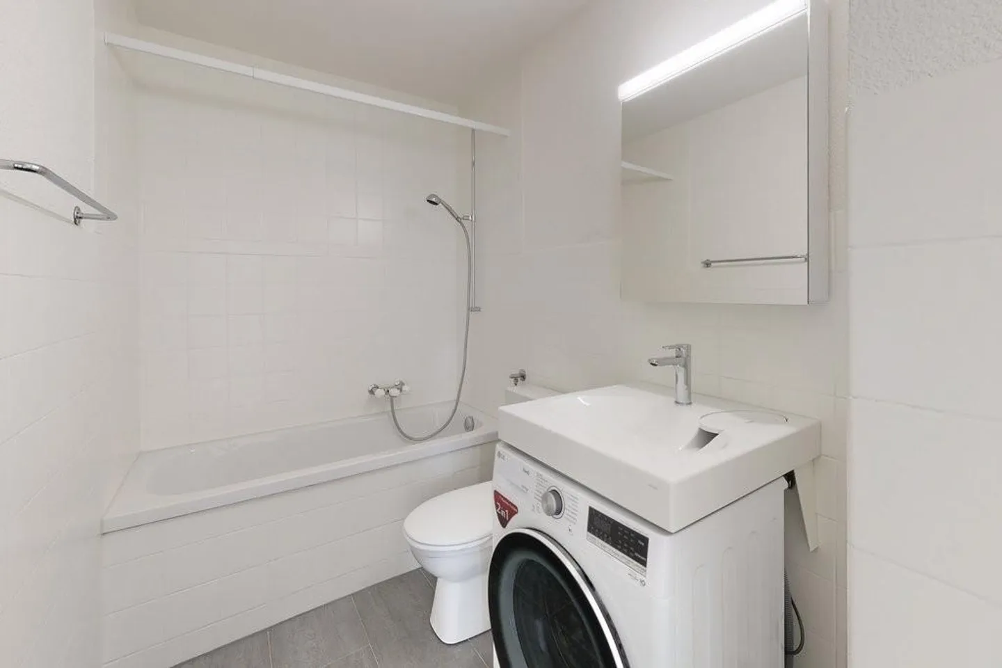 Appartamento in affitto - Foto 7 di 11