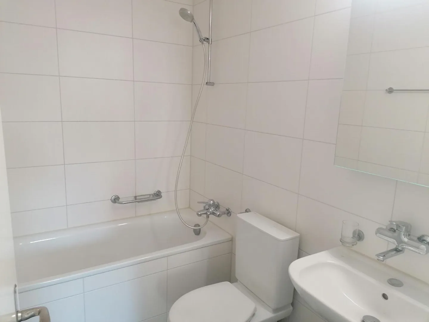 Charming 4.5-room apartment with sunny balcony - Photo 12 of 13