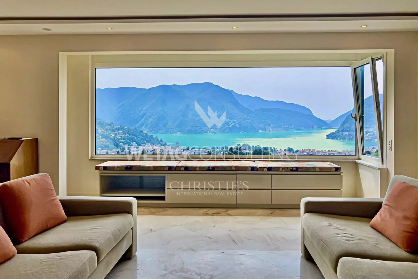 Appartamento Triplex Elegante a Porza con Vista sul Lago, Giardino Privato, Ge... - Foto 3 di 13