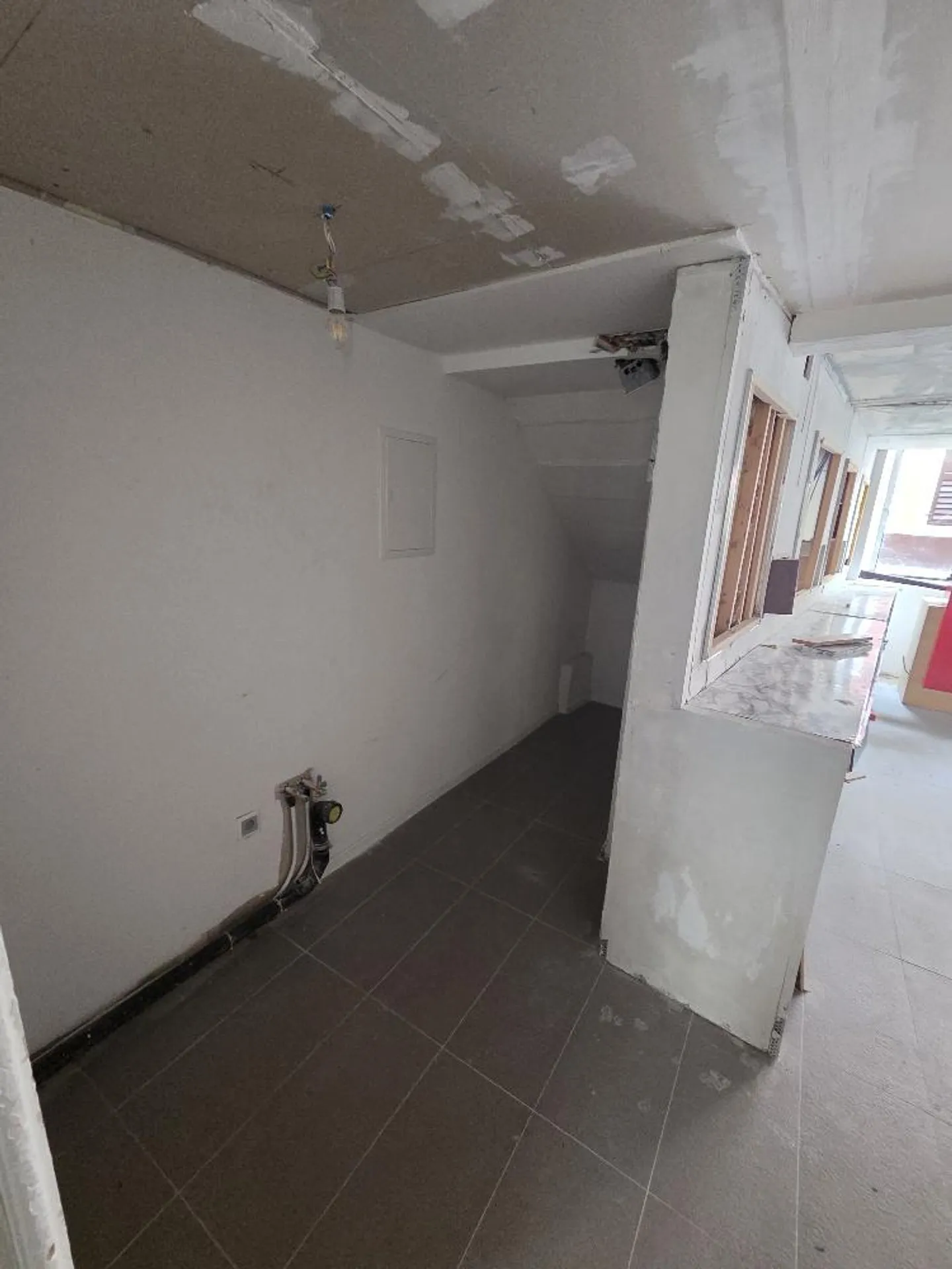 Neu in Moudon - Gewerbefläche zur Miete - Photo 9 of 13