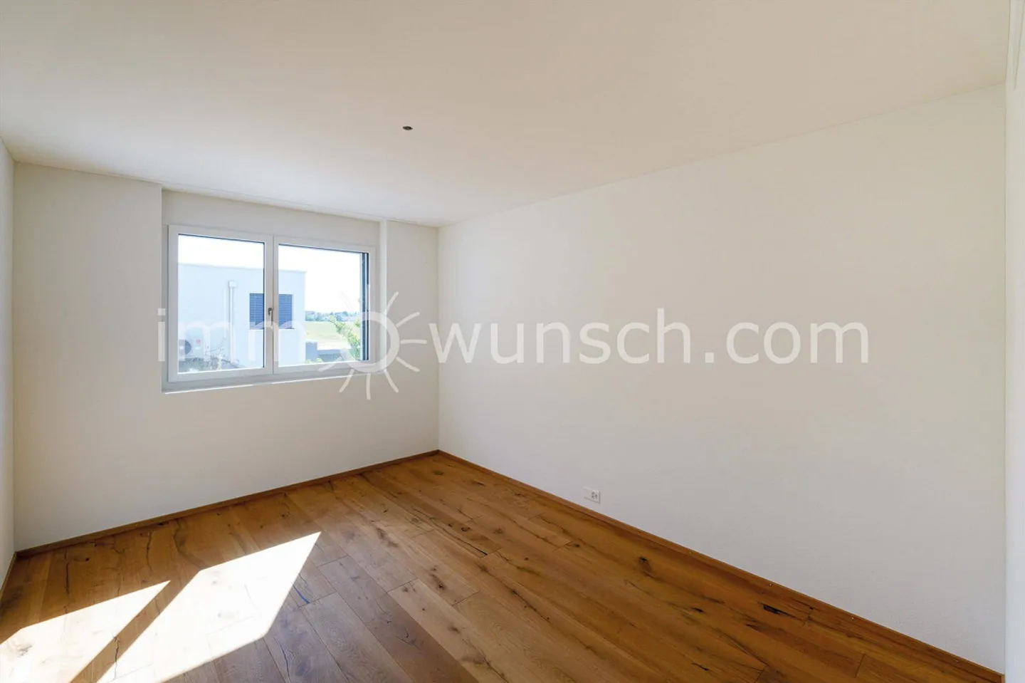 Modern 3.5-Room Apartment with View - Photo 8 of 12