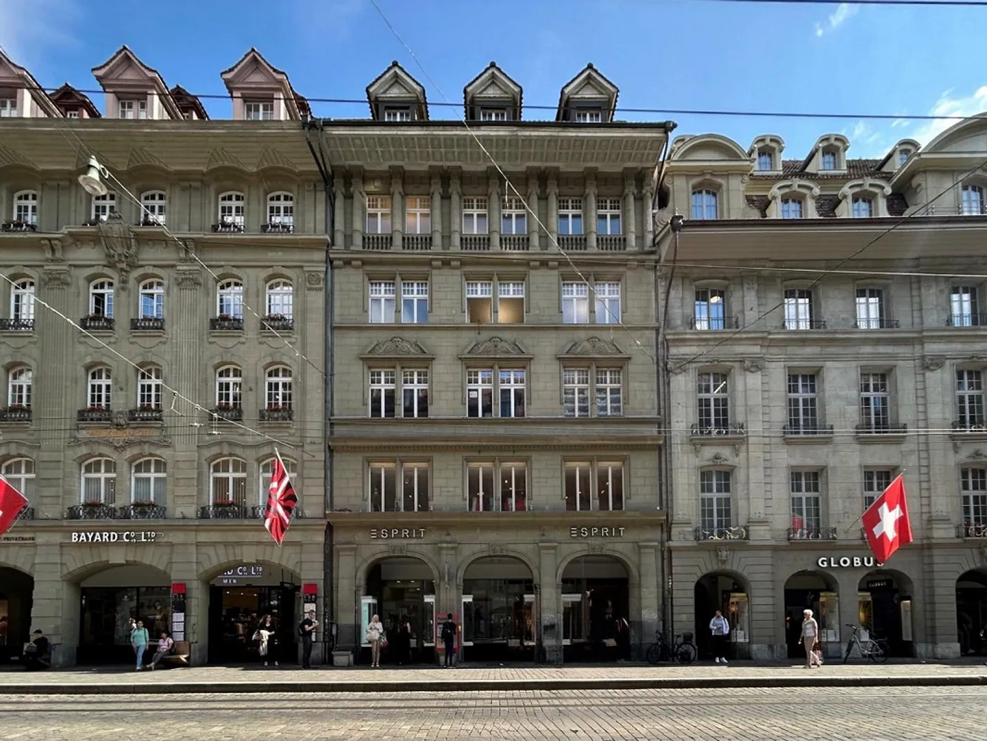 Gewerbe in Bern - Foto 1 von 7