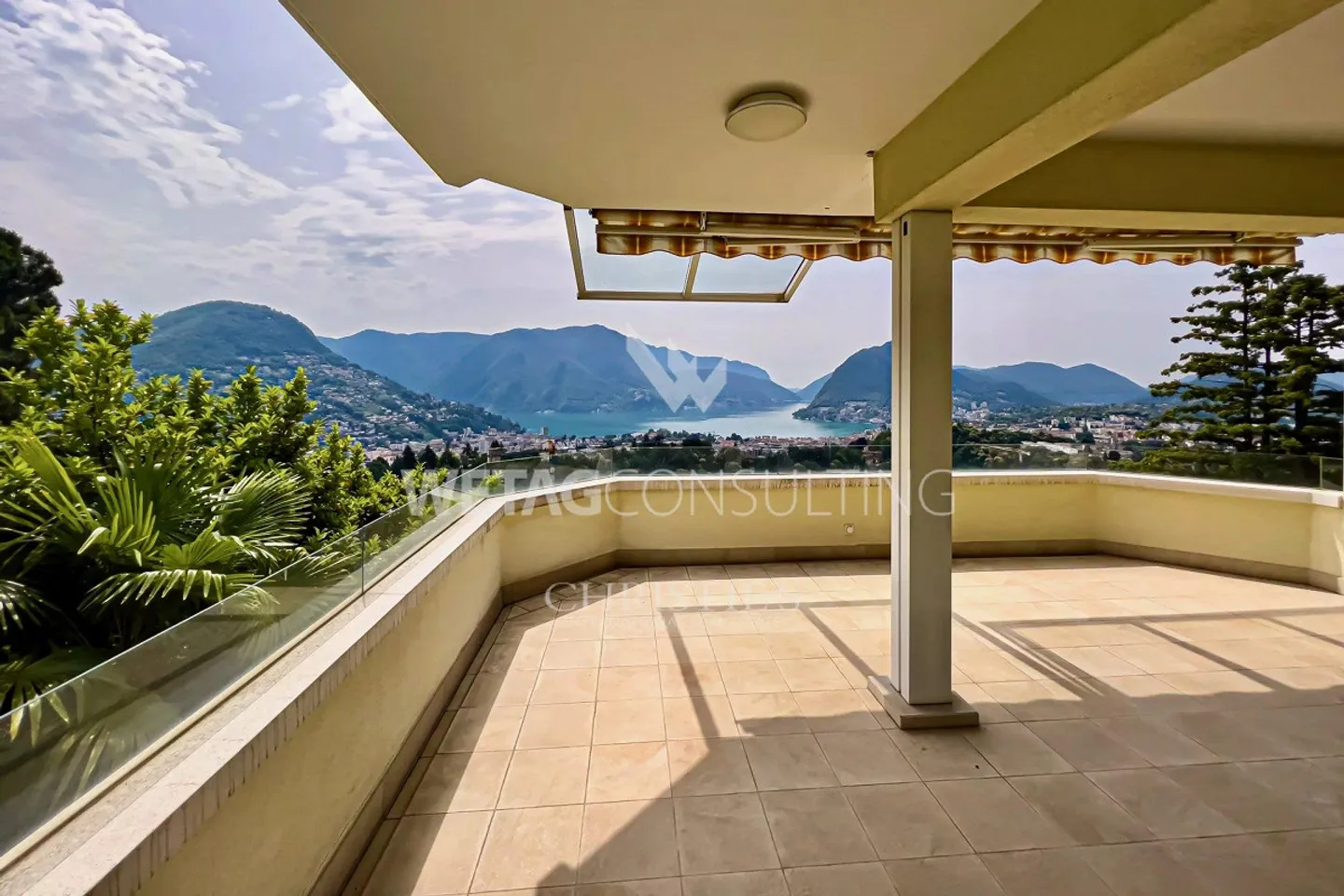 Appartamento Triplex Elegante a Porza con Vista sul Lago, Giardino Privato, Ge... - Foto 8 di 13