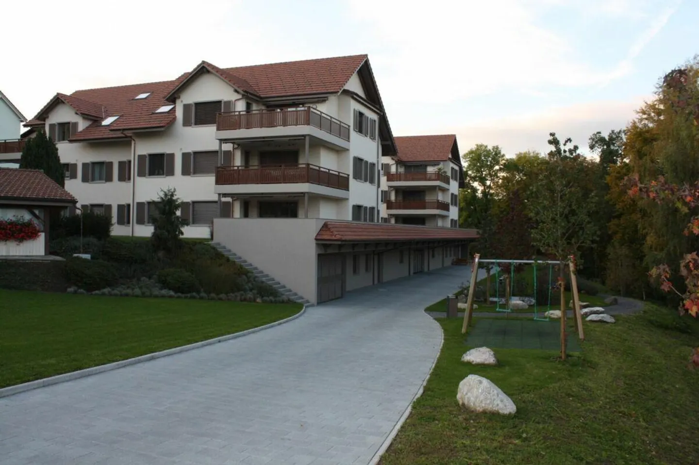 6 1/2-Room Attic Maisonette Apartment - Photo 3 of 10