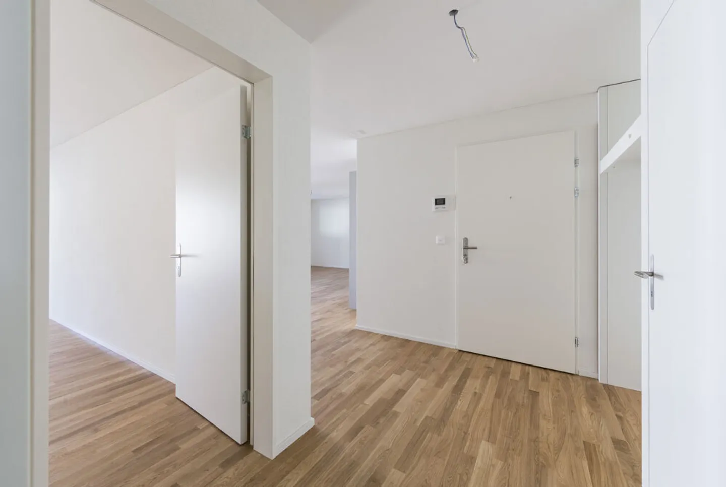 Geräumige Wohnung mit Balkon - Foto 4 von 5