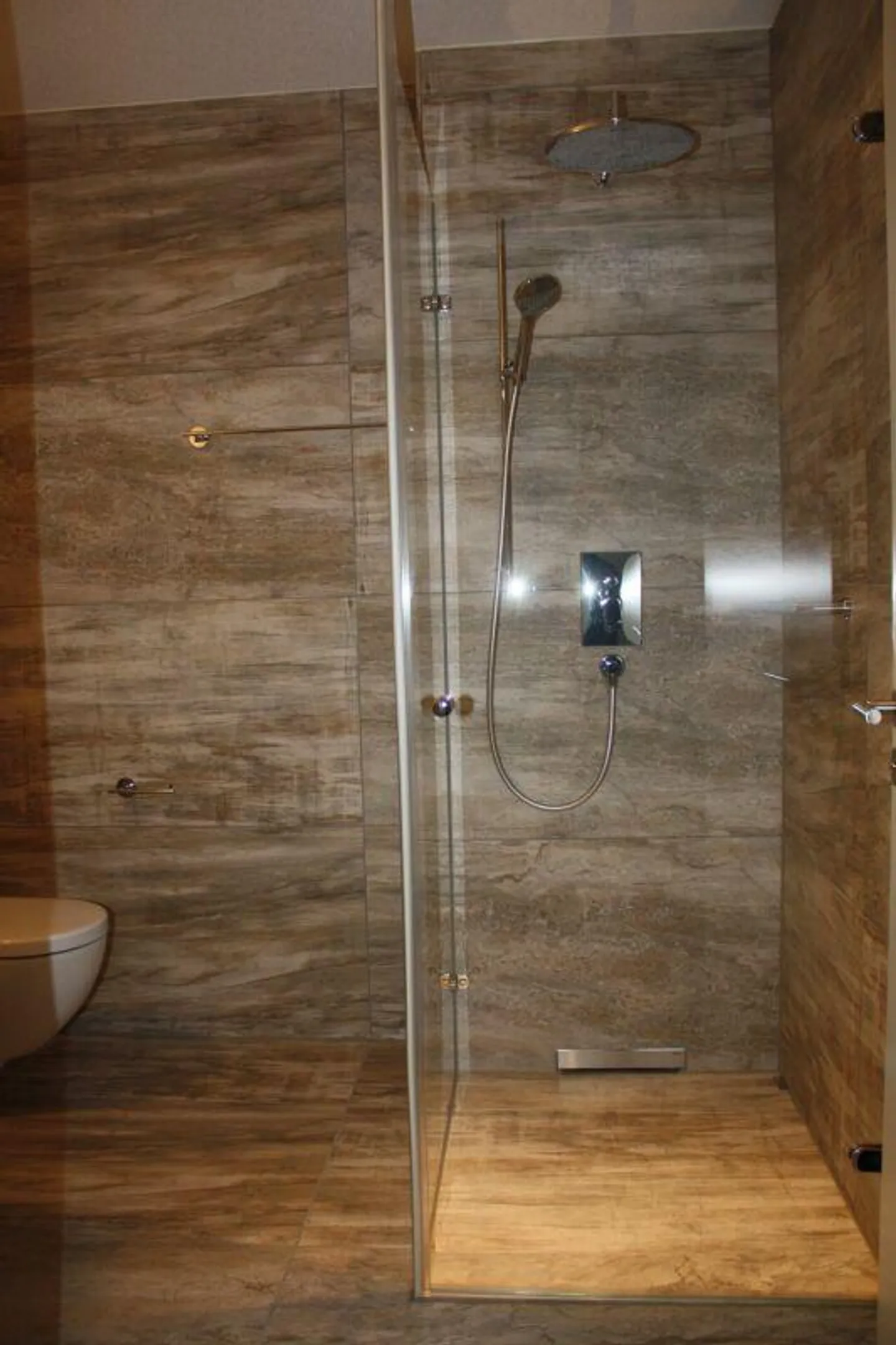 6 1/2-Room Attic Maisonette Apartment - Photo 9 of 10