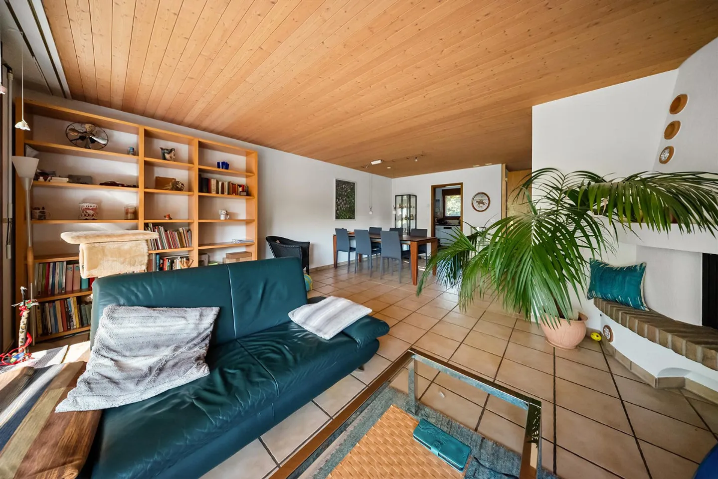 Maison mitoyenne de 4,5 pièces avec grand jardin à Schneisingen - Photo 6 sur 28
