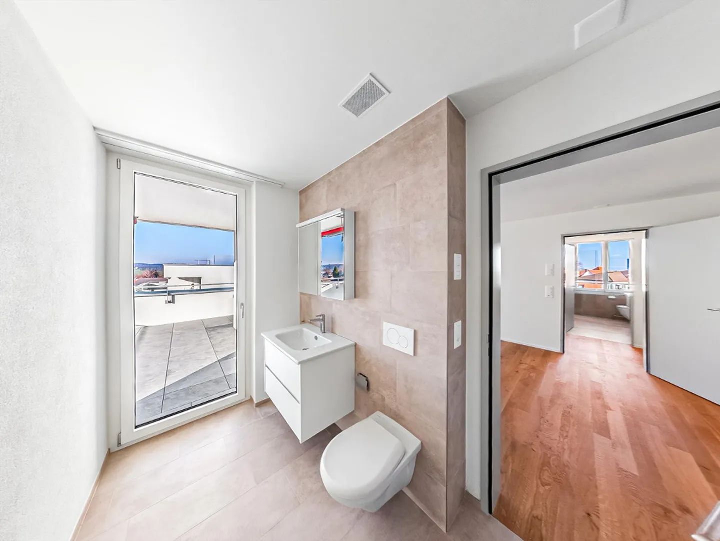 Appartement penthouse de haute qualité avec vue imprenable, calme, emplacement central - Photo 11 sur 13