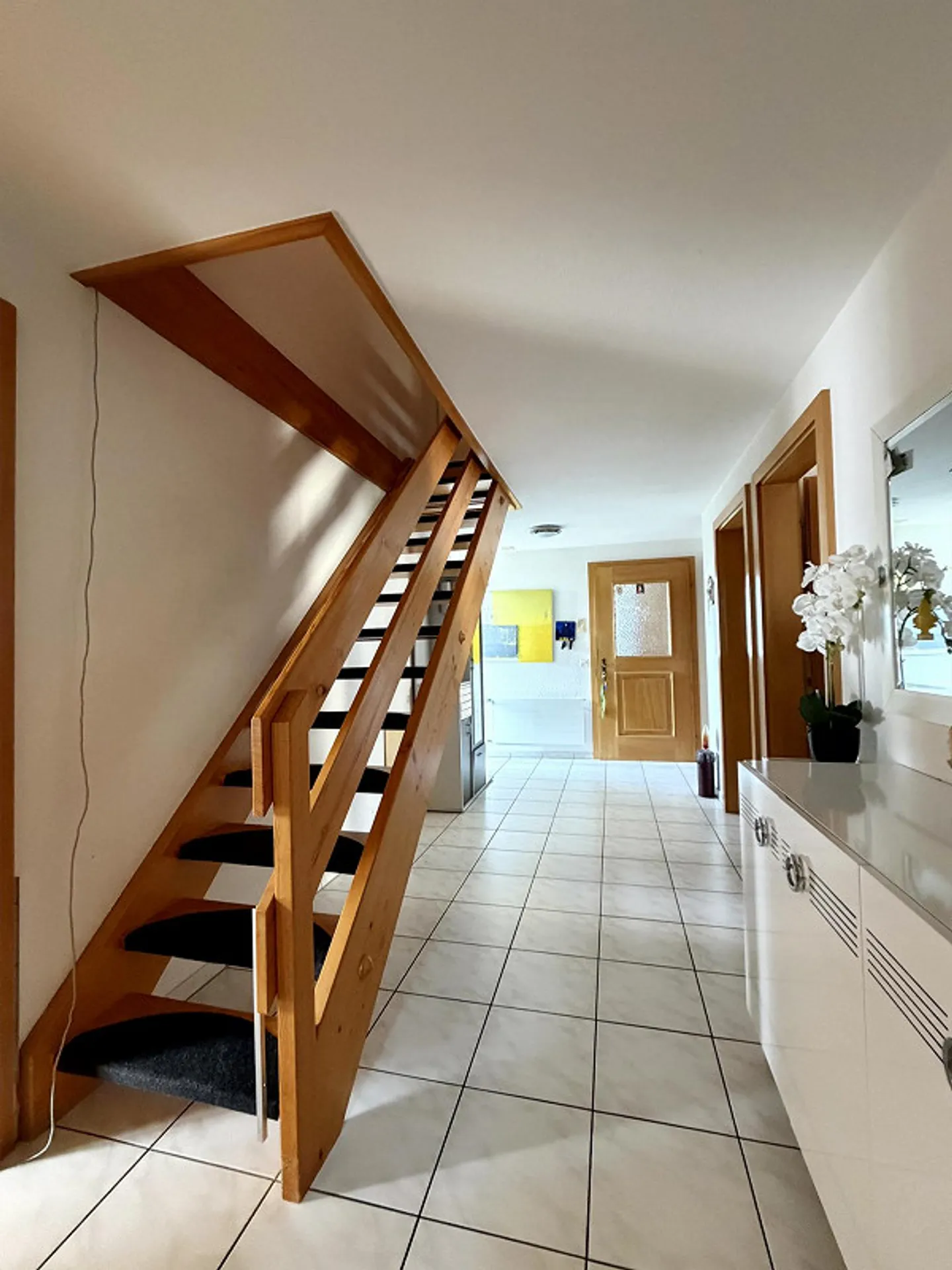 Casa bifamiliare a Triengen LU - ben tenuta, centrale e versatile - Foto 7 di 16