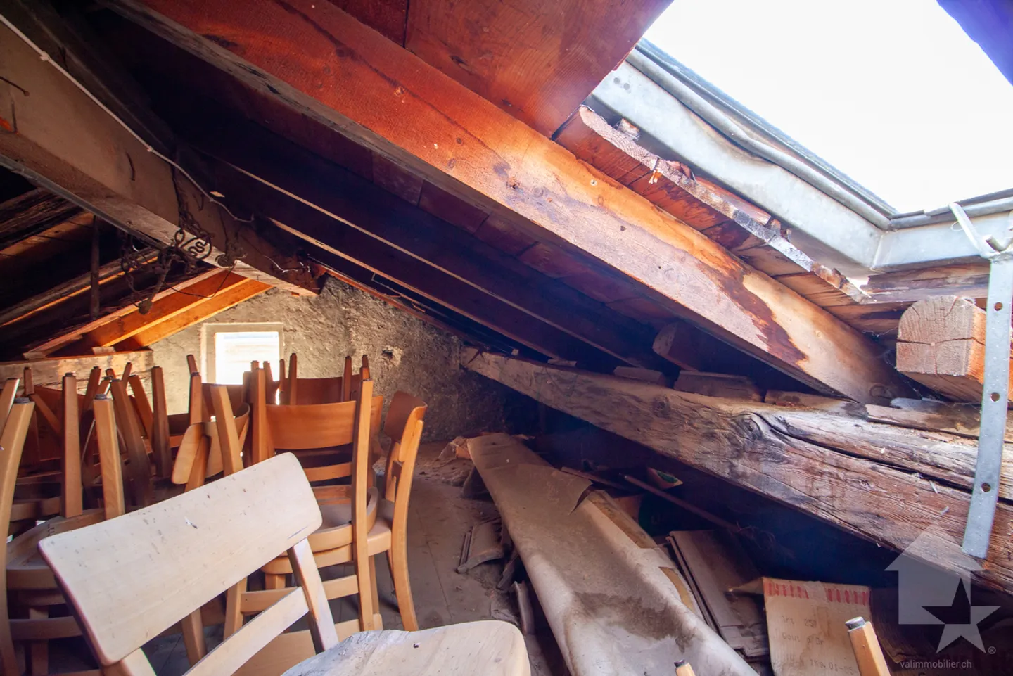 «Maison villageoise de 200 m2 au centre de Varen» - Photo 22 sur 33
