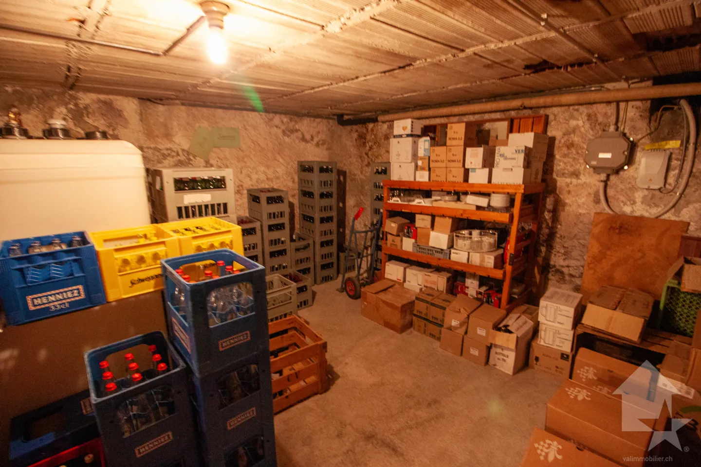 «Maison villageoise de 200 m2 au centre de Varen» - Photo 24 sur 33