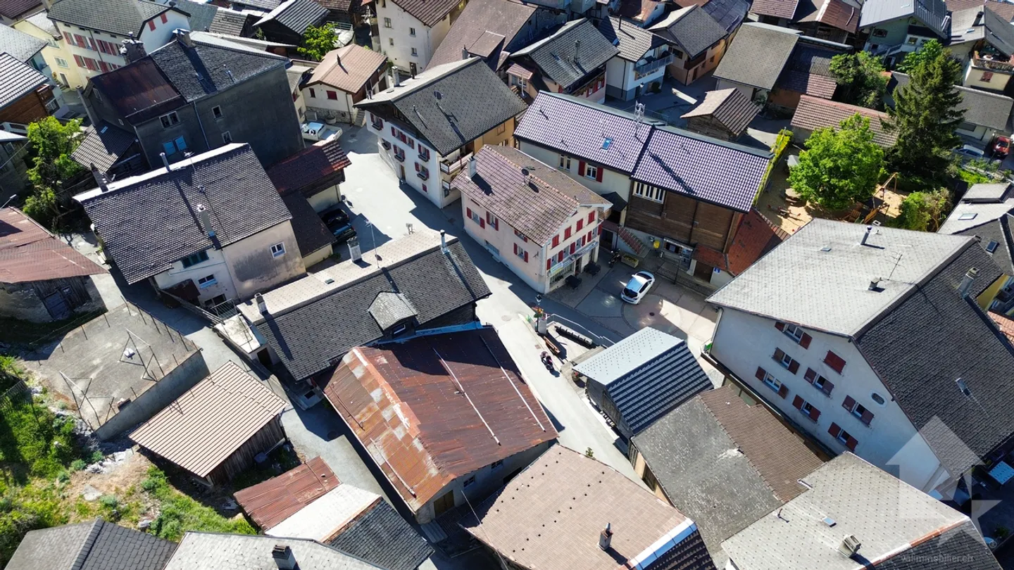 «Maison villageoise de 200 m2 au centre de Varen» - Photo 25 sur 33
