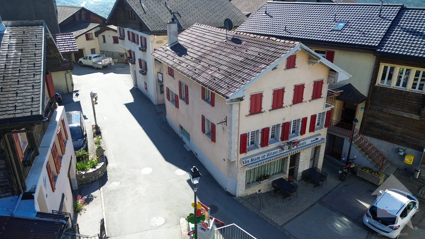 «Maison villageoise de 200 m2 au centre de Varen» - Photo 29 sur 33