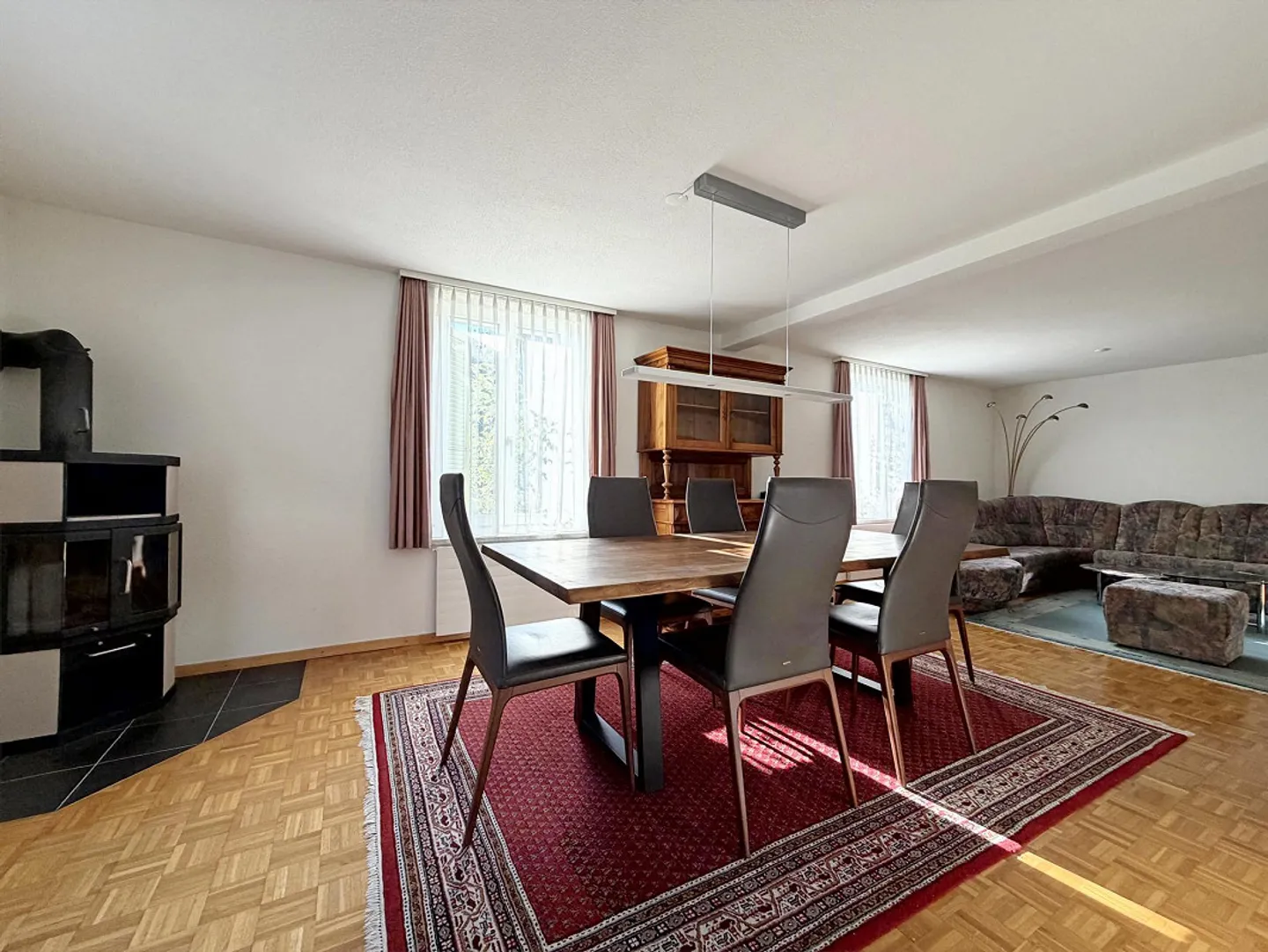 Casa bifamiliare a Triengen LU - ben tenuta, centrale e versatile - Foto 4 di 16