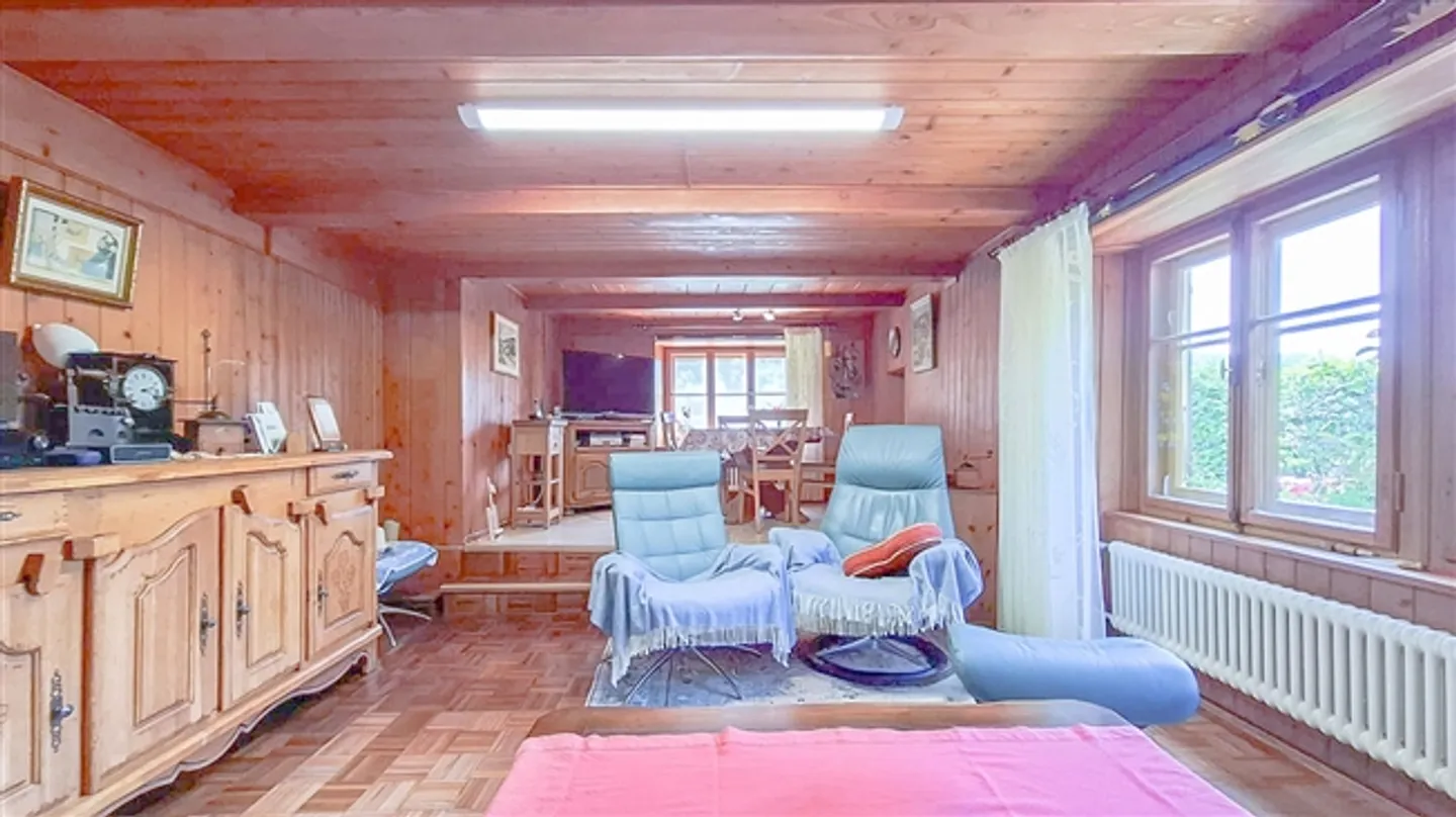 Vecchio casale su un terreno di 2'169 m2 + terreno di 6'072 - Foto 8 di 20