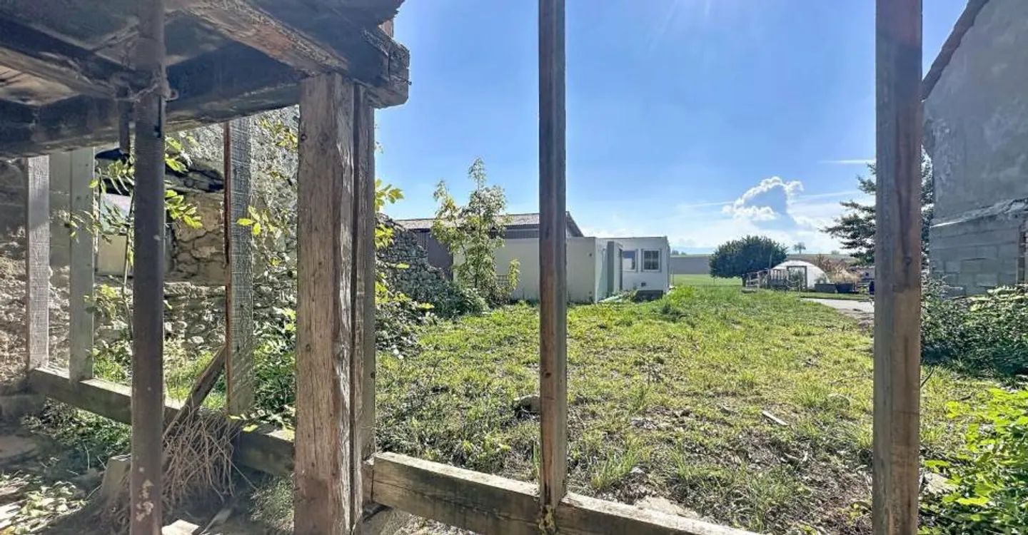 Freiburger Haus zur Umwandlung in 2 Wohnungen mit Baugenehmigung für Erweiterung - Foto 7 von 10