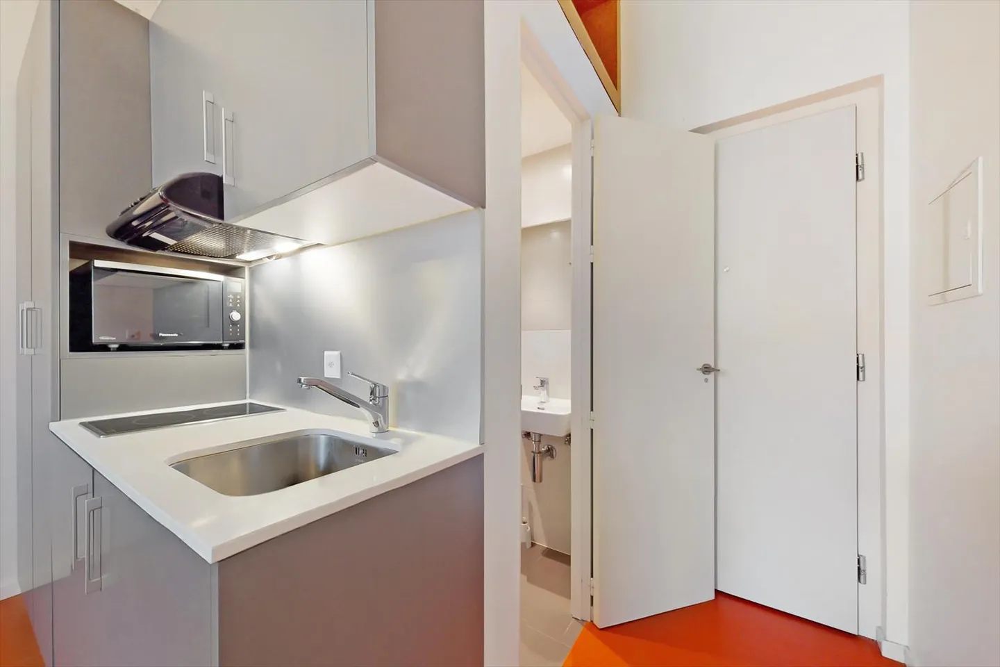 Un studio meublé - Bon TL CHF 300.00 est proposé! - Photo 9 sur 9