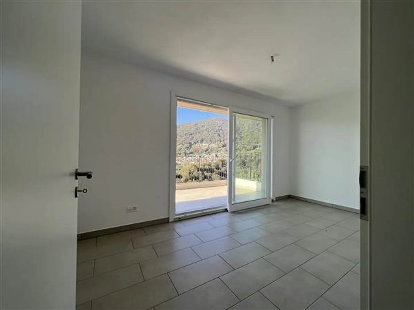 Neggio: 3.5-room apartment - Photo 3 of 7