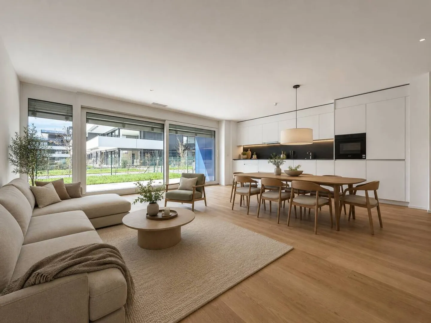 New 3.5-room apartment with terraces and gardens - Photo 2 of 13