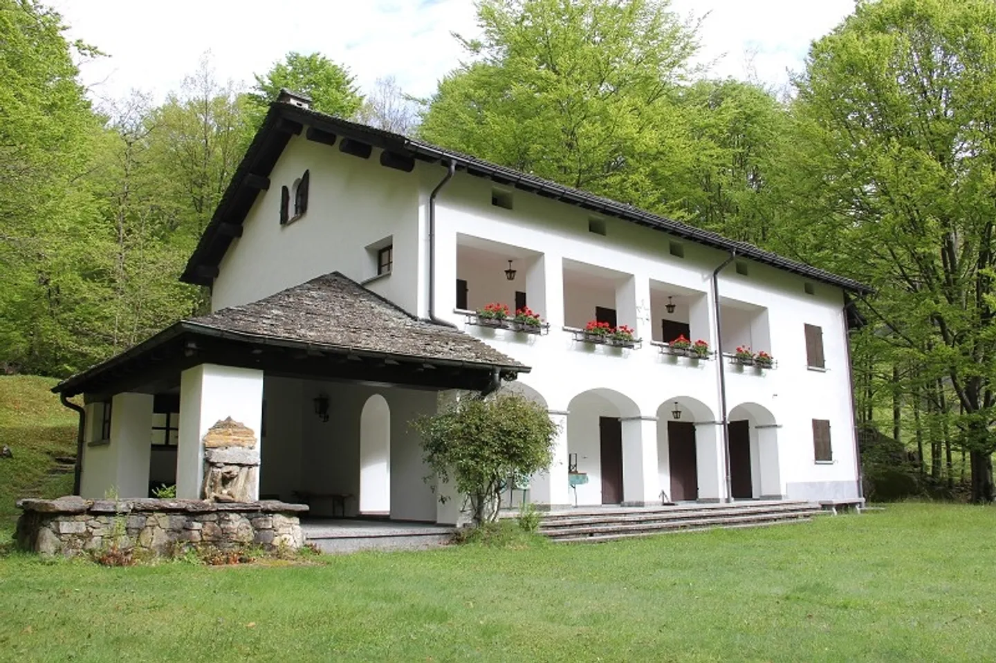 Casa di campagna in posizione idilliaca - Foto 1 di 10