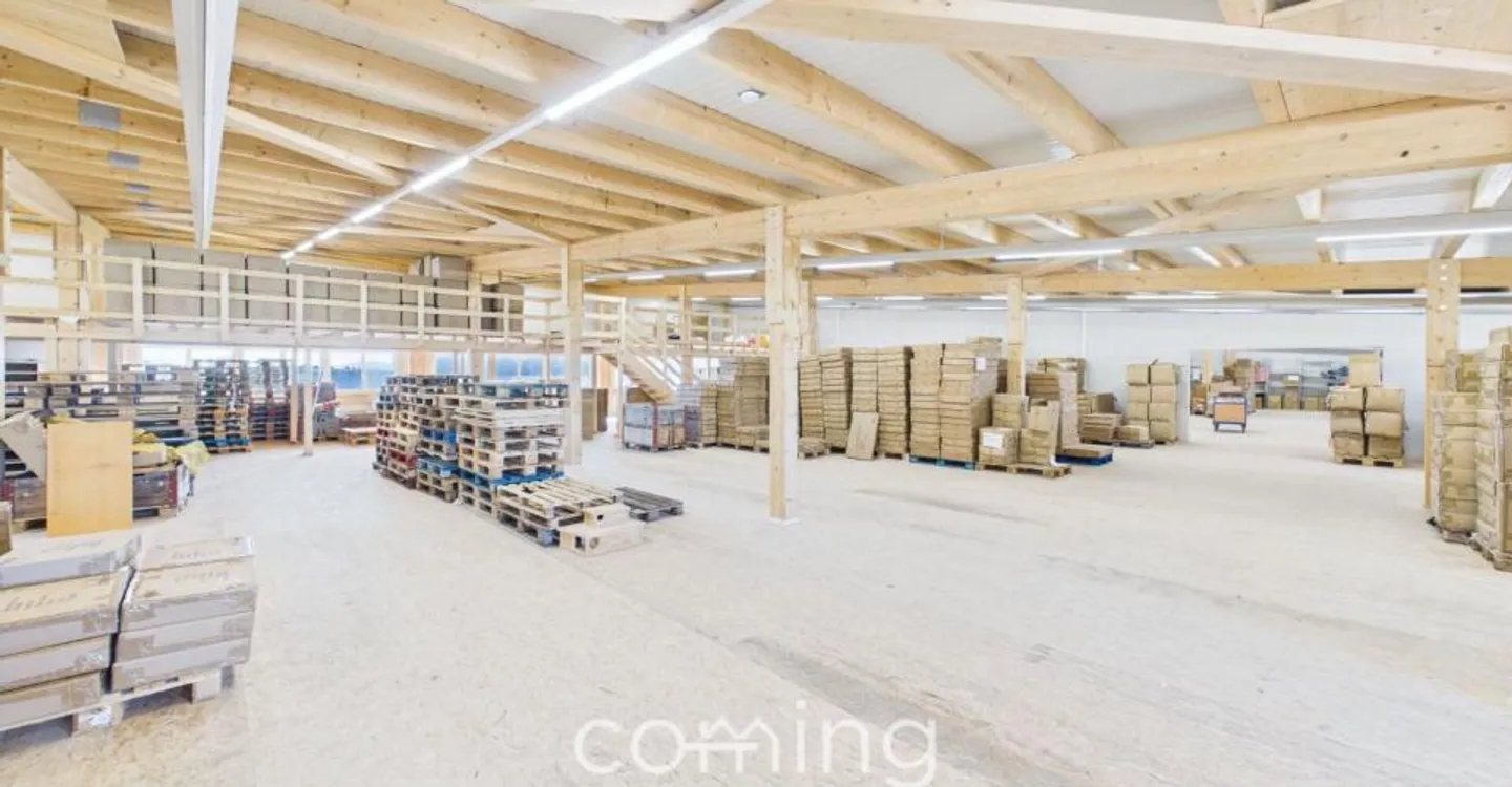 Modern Commercial Building in Niederbipp - Photo 9 of 13