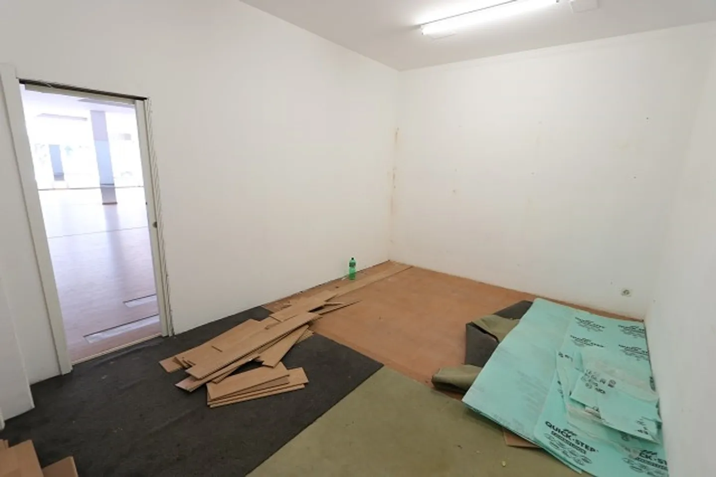 Shop/Office of 237m2 by the lake in "Central Park" Lugano - Photo 6 of 9